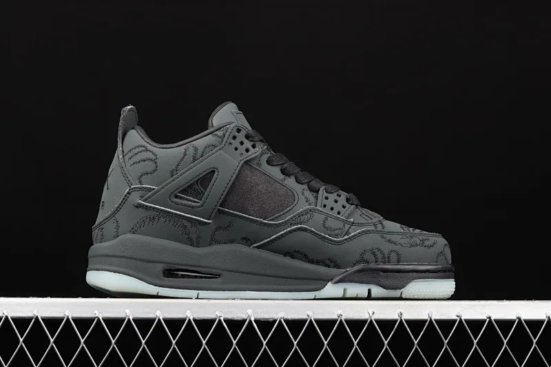 All categories Air Jordan Jordan series basketball shoes Air Jordan 4 G version Kaws x Air Jordan 4 Black AJ4 black suede luminous limited edition 930155-001